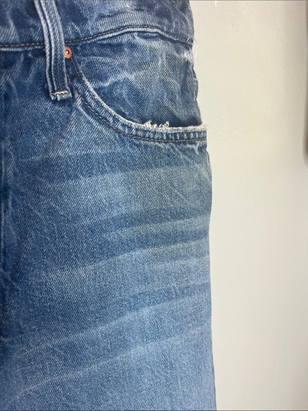 Mother Light Blue Wide Leg Women’s Jeans - Picture 3 of 5